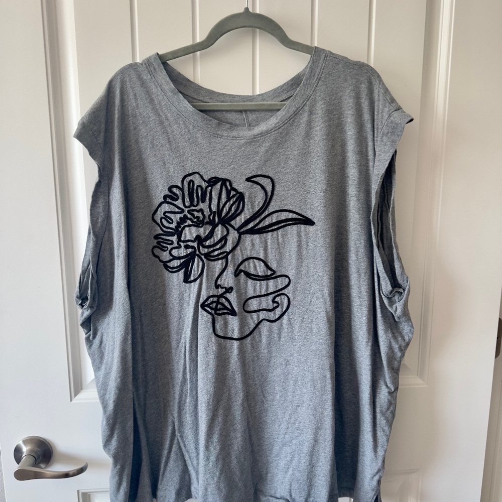 Torrid Gray Muscle Tee with Black Floral Design